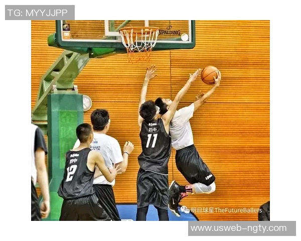 篮球阿豪的成长之路：从街头少年到职业球员的奋斗故事