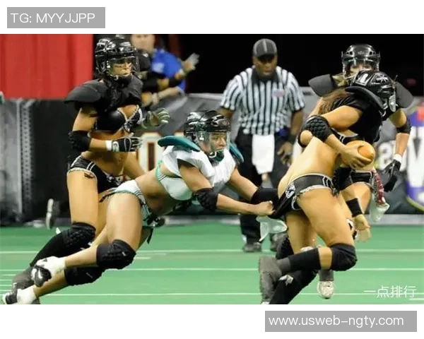 足球场上的搞笑瞬间趣味表情包让你捧腹大笑